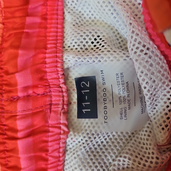 Toobydoo Boys Swim Shorts - size 11-12 - in great condition! - Picture 2 of 2